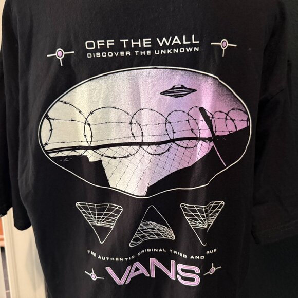 3 Pack Bundle of Van's Tee's Size Large - Picture 6 of 13